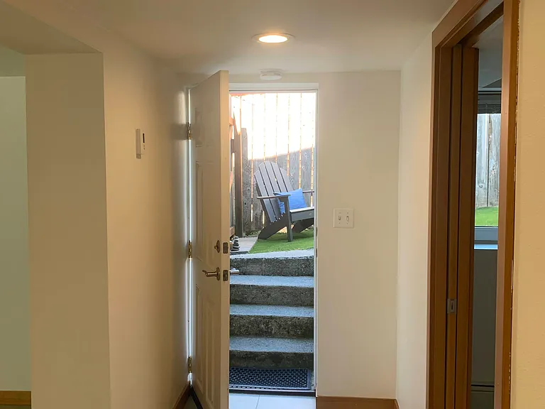 2218 Fairmount Ave SW #B — Photo 8