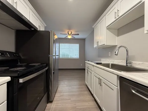 2643 SE 162nd Ave, Portland, OR 97236