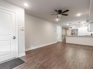 2147 Christian St #3, Philadelphia, PA 19146