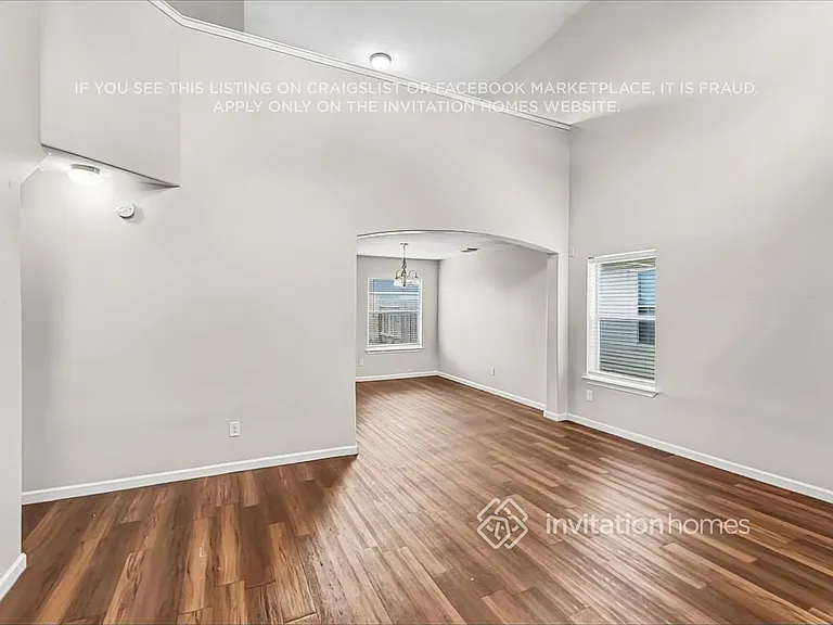 8542 Doskocil Dr — Photo 5