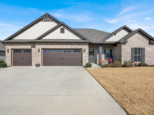 1704 Meadow Ln SW, Cullman, AL 35055