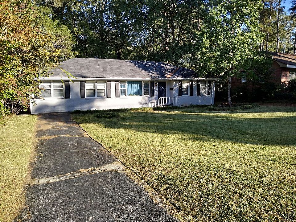 Front view from street