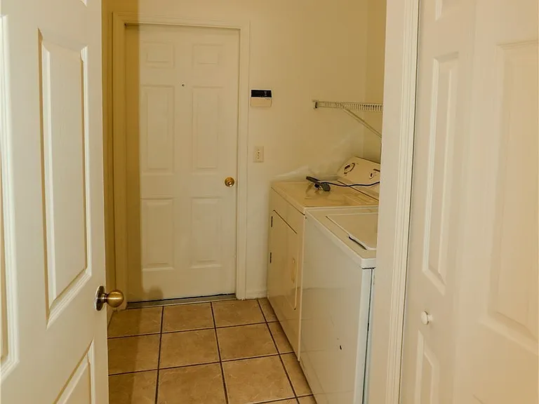 1834 NW 6th Ave — Photo 18