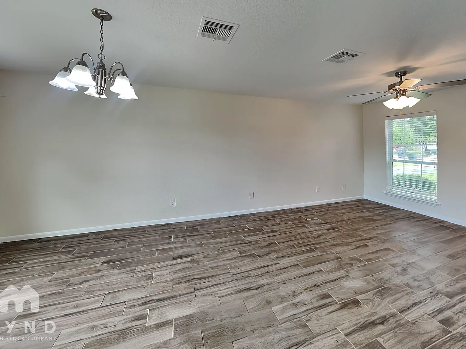 4 bed, 2.5 bath, 1700 sqft, $2,300 — Photo 3