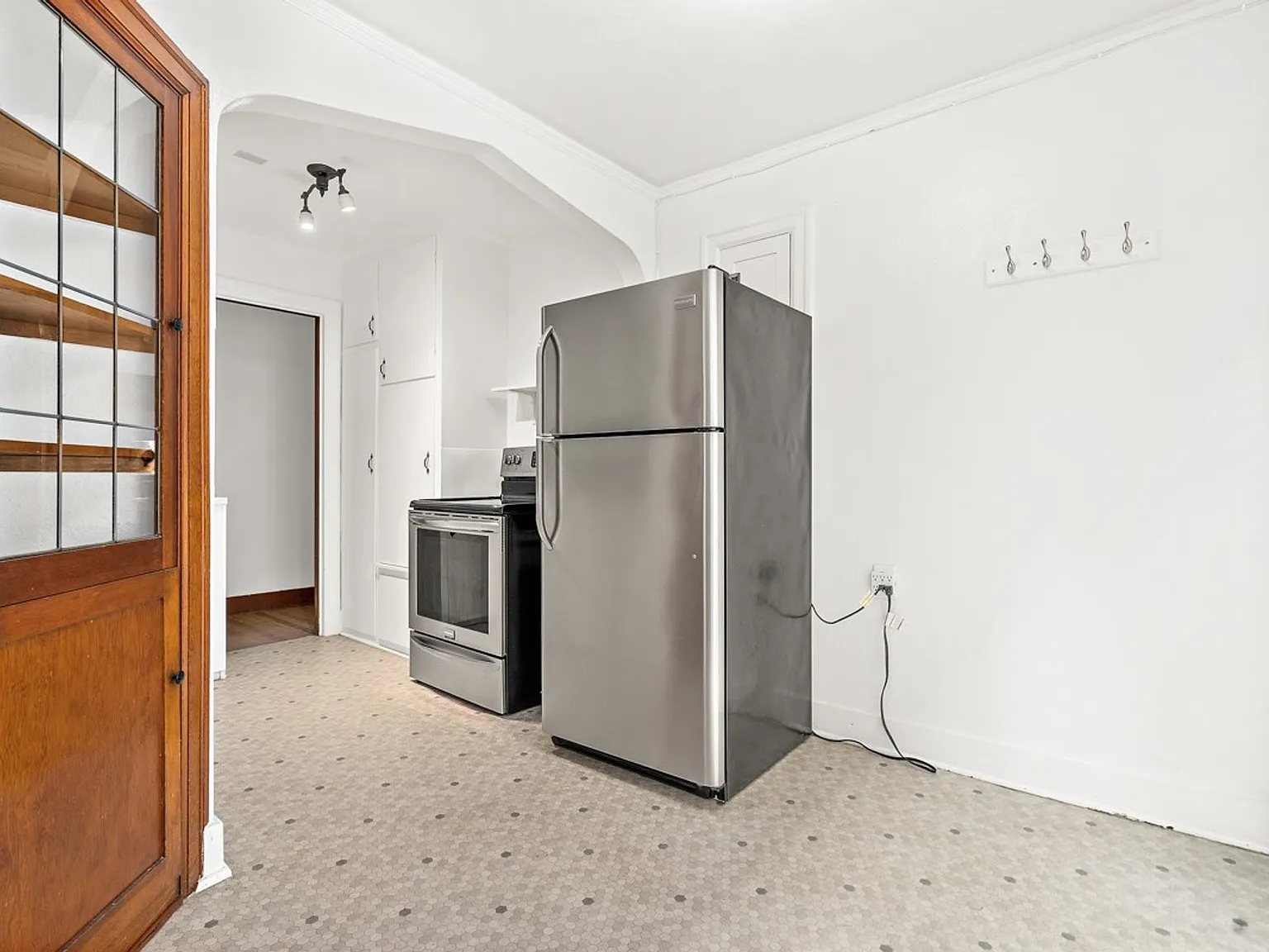 Silver Apartments — Photo 3