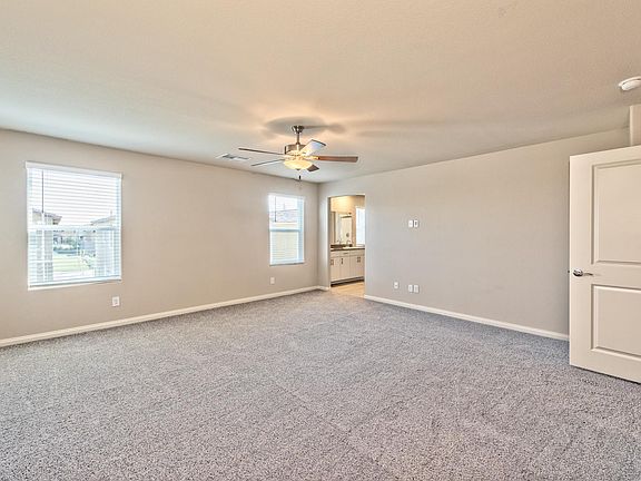 5th image of 3751 Corellia Ave