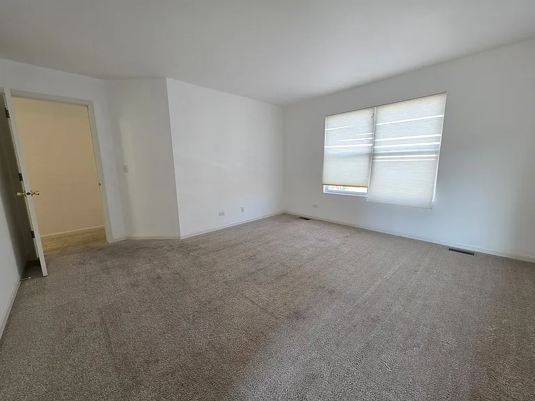3996AURORA Blackstone Dr — Photo 17