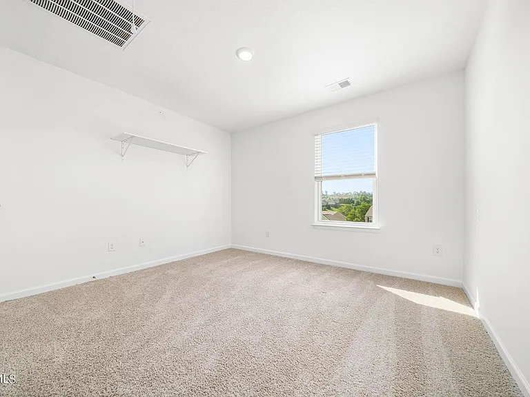 693 Barley Loop — Photo 24