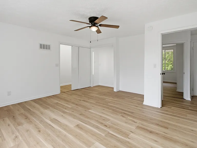 113 Buckhannon Ave — Photo 11