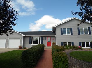 2102 Lancaster Loop, Pierre, SD 57501