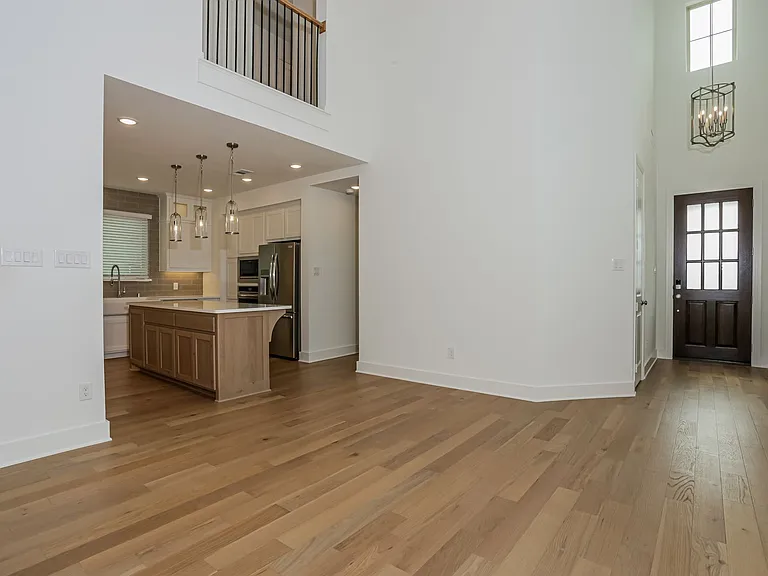 2852 Holland Ct — Photo 2