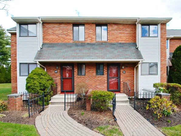 51 Danforth Lane #51, West Hartford, CT 06110