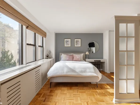 201 East 21st Street image 5 of 6