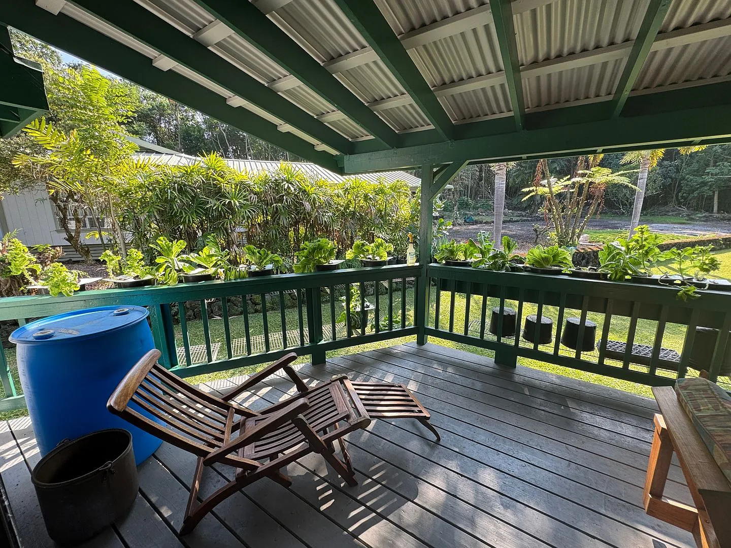 Fully Furnished- 3 Bdrm/2.5 Bath — Photo 4