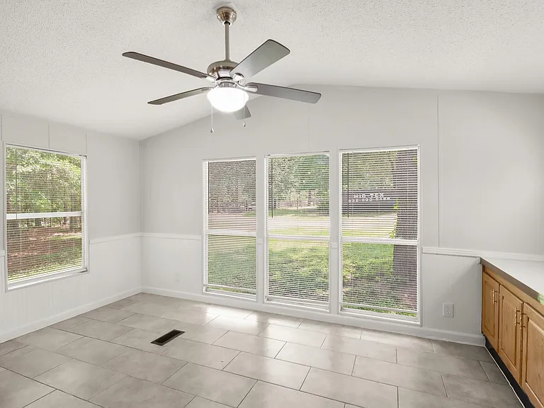 25494 Deepwood Dr #B — Photo 12