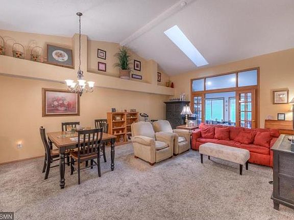 3rd image of 7585 Ojibway Park Ct