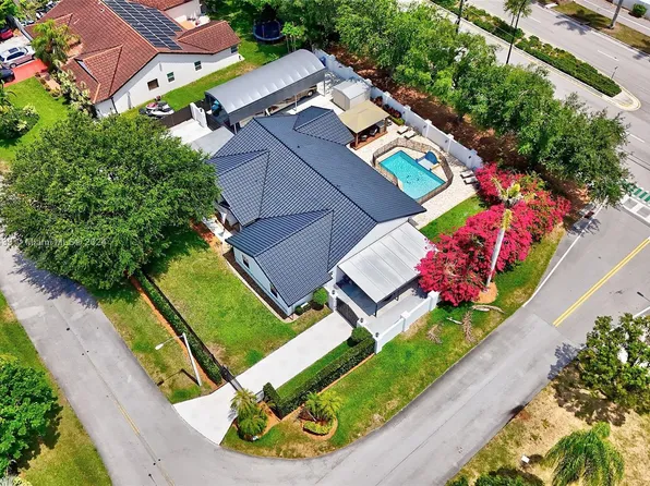 15260 SW 151st Ter, Miami, FL 33196