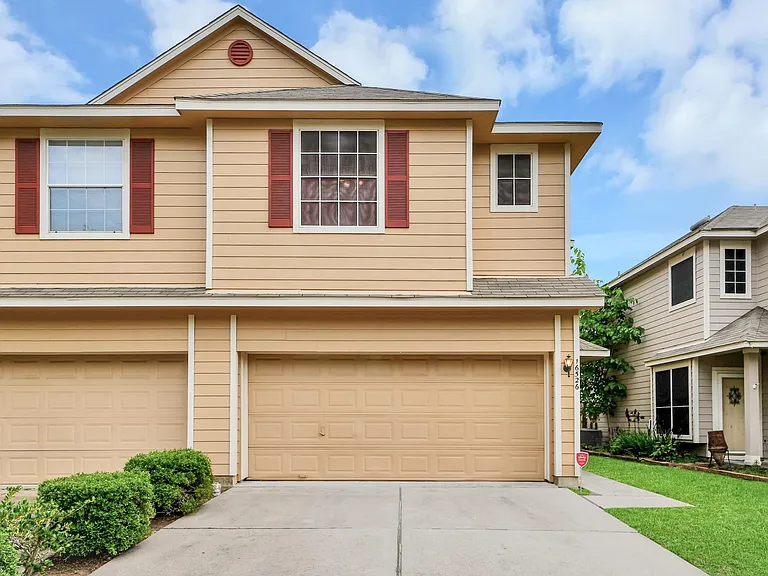 16526 Cairngrove Ln — Photo 4