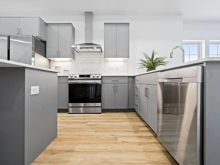 NorthWest TownHomes — Photo 11