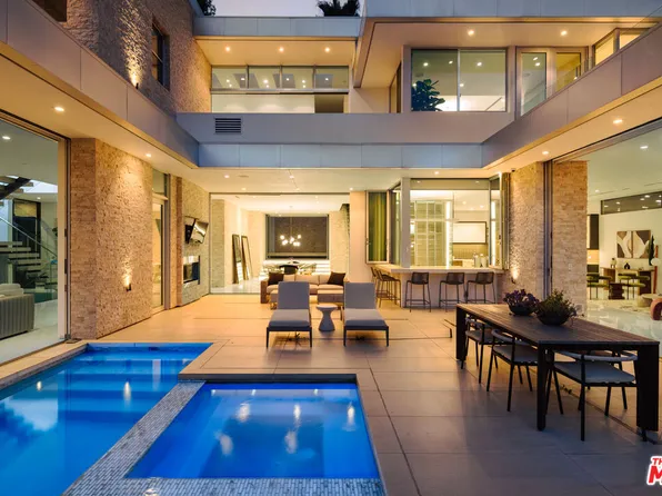 9311 Readcrest Dr, Beverly Hills, CA 90210