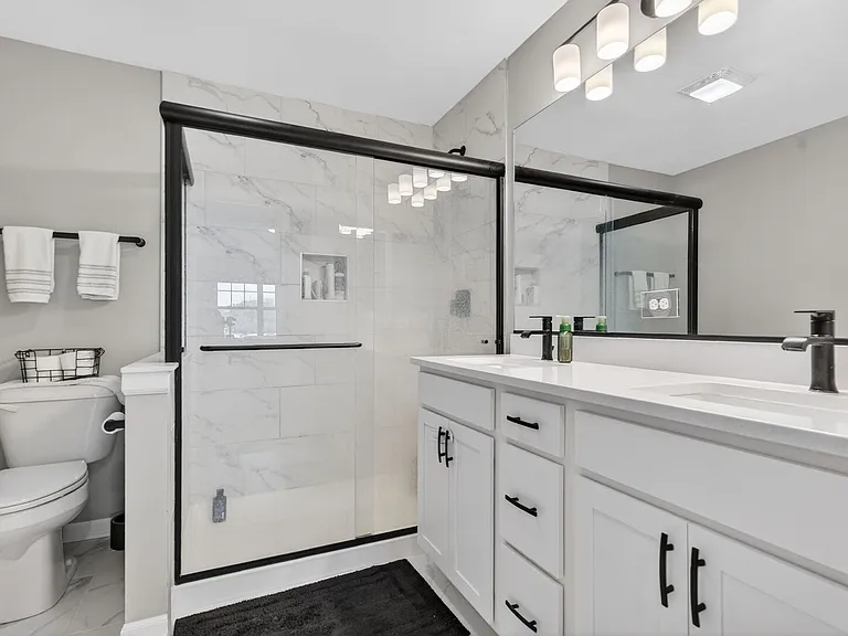 30W142 Wheeler Cir — Photo 31