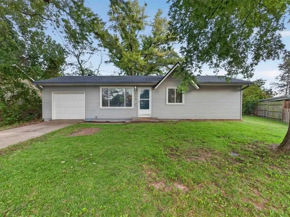 315 N 82nd Ter, Kansas City, KS 66112