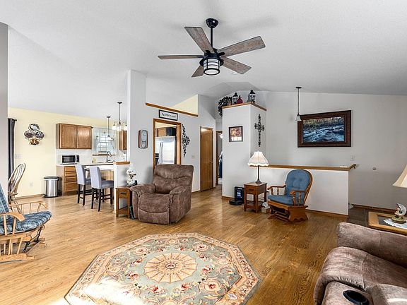 2nd image of 1220 N Seasons Ct