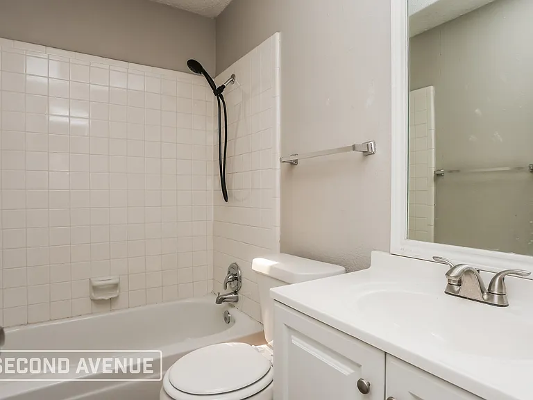 1340 Cy Blackburn Cir — Photo 20