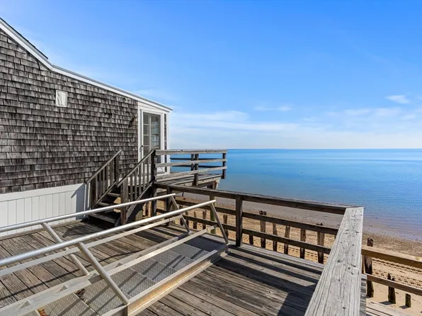 561 Commercial St, Provincetown, MA 02657