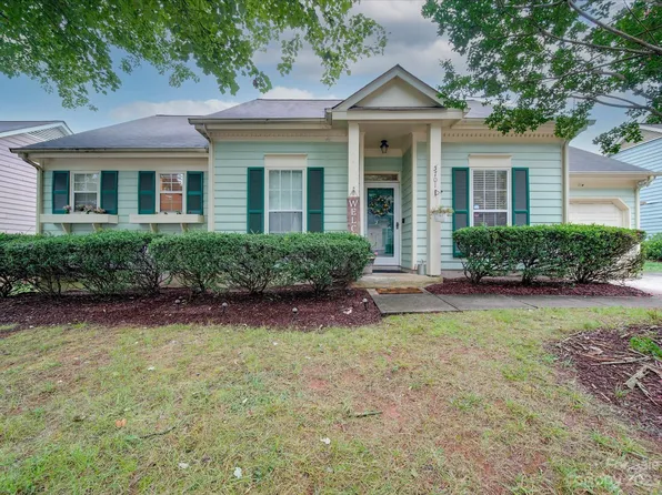 5701 Ebley Ln, Charlotte, NC 28227