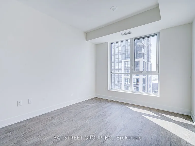 5 Mabelle Ave #4032 — Photo 28