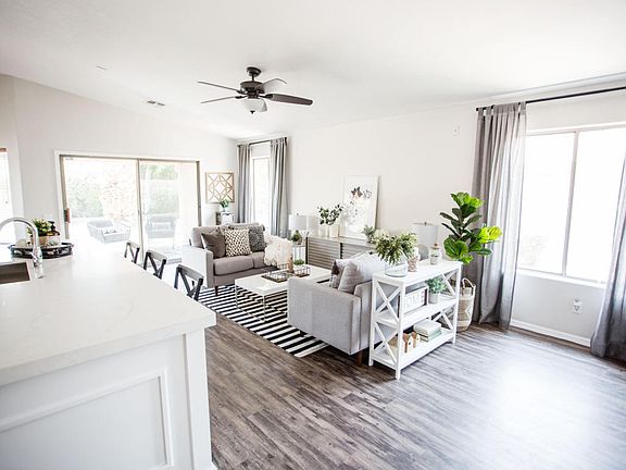 3rd image of 1821 W Havasu Way