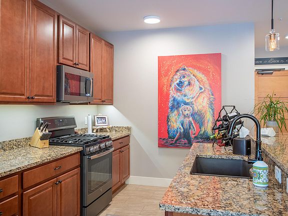 4th image of 865 Wyoming St Suite 206