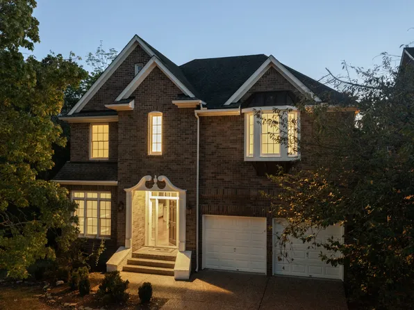 1109 Black Cherry Ct, Nashville, TN 37215