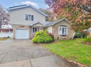 5 Roe Ave, Port Jefferson Station, NY 11776