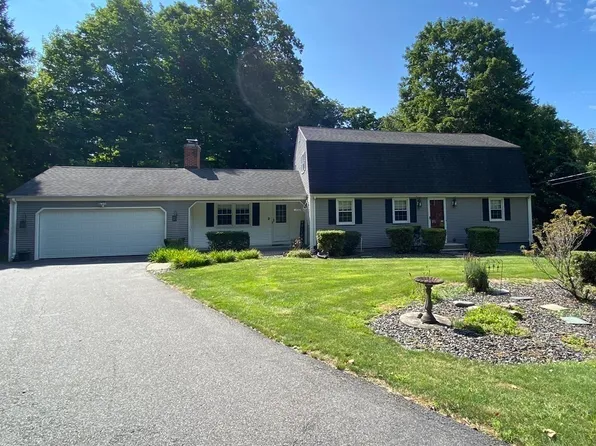 2 Oakland St, Wilbraham, MA 01095