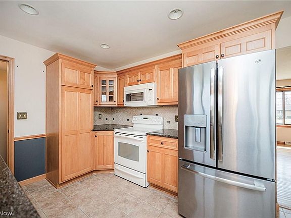 5th image of 2891 Joseph Pkwy