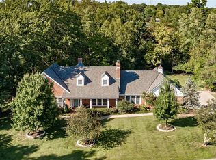 17 Maryhill Dr, Saint Louis, MO 63124
