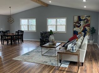 1 Grisham Ln, Bella Vista, AR 72715