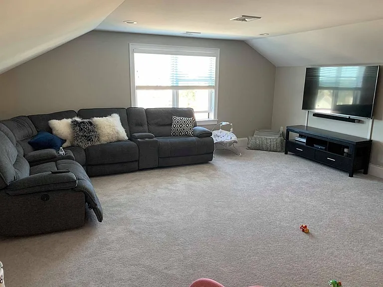 69 Tedford Ave #2 — Photo 18