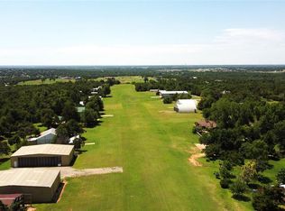 12801 Kittyhawk Ln, Edmond, OK 73034