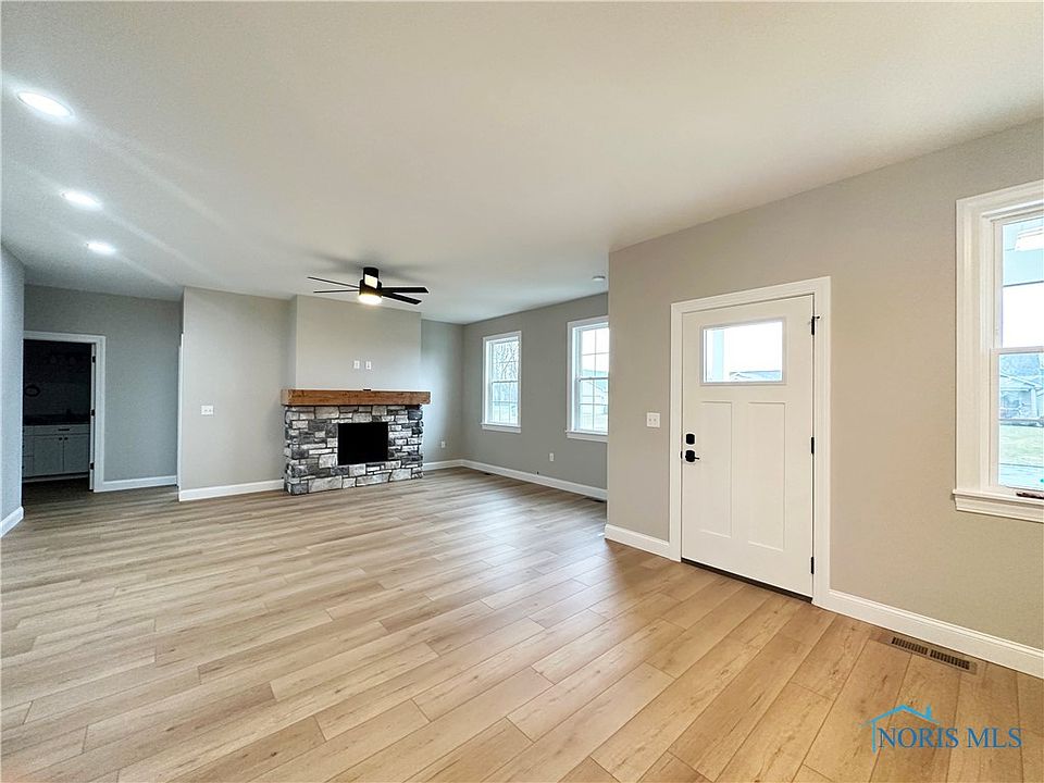 129 Caleb Dr, Clyde, OH 43410 Zillow