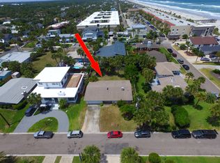 125 8th St, Atlantic Beach, FL 32233