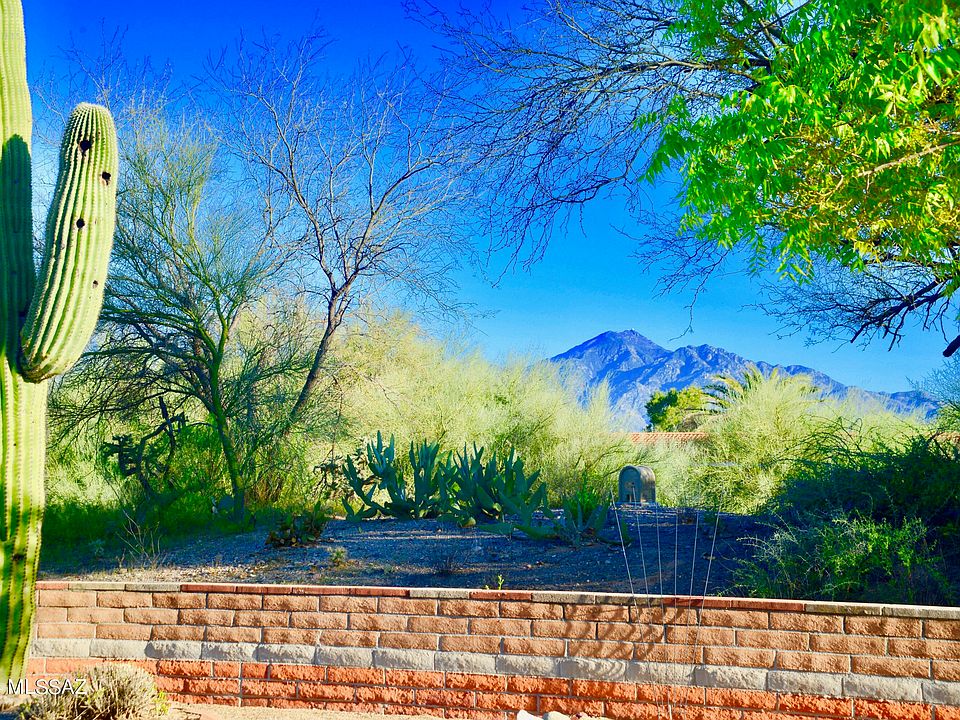1st image of 242 E El Naranjo