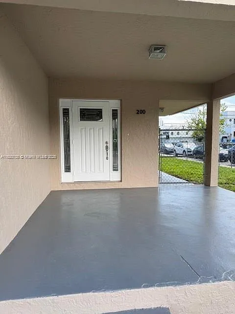 Brentwood Rev Pl — Photo 3