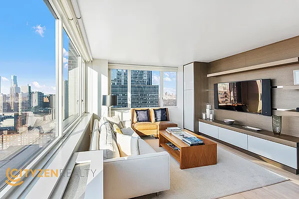 Rented by City Zen Realty | media 28