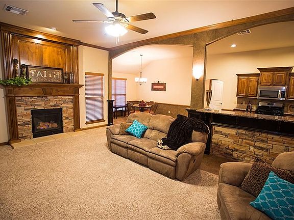 3rd image of 3309 Ashton Dr