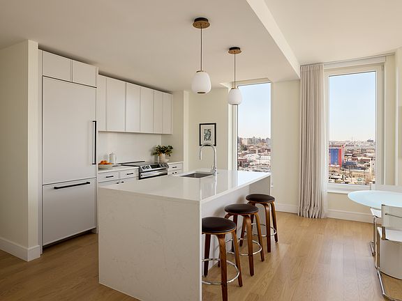 4th image of 420 Carroll St #W1302