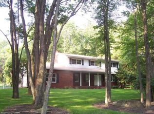 1001 Sheffield Rd, Shavertown, PA 18708