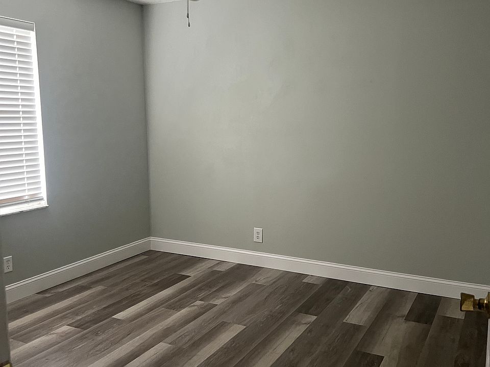 2nd image of 5793 SE Pine Dr